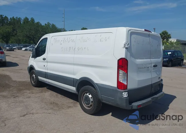 1FTYR1ZM7HKA42038: 42348768