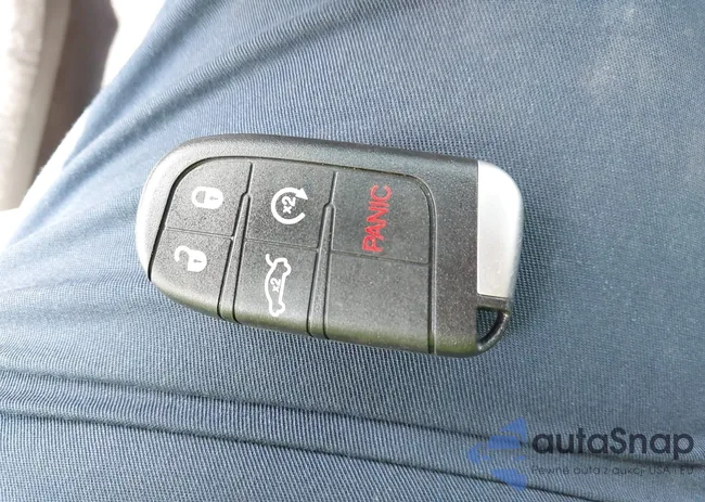 2C3CDXBG6JH206865: 42348779