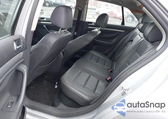 3VWEG71K67M155277: 42348863