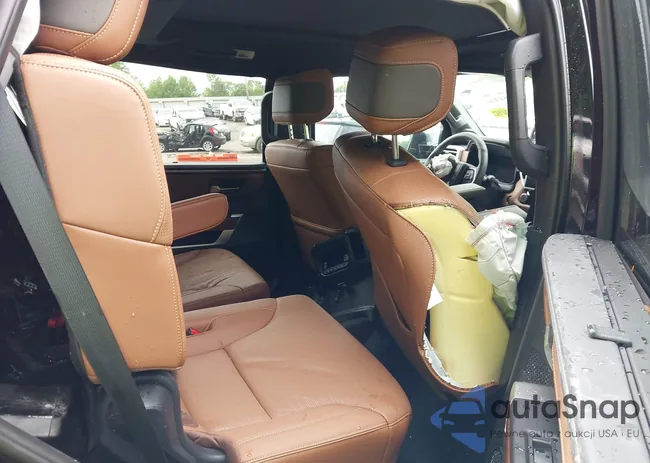 7SVAAABA7SX058121: 42350164