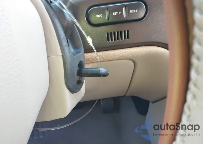 1FMRU17W83LB75865: 42350414