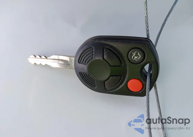 1FMCU9D7XCKA45318: 42350631