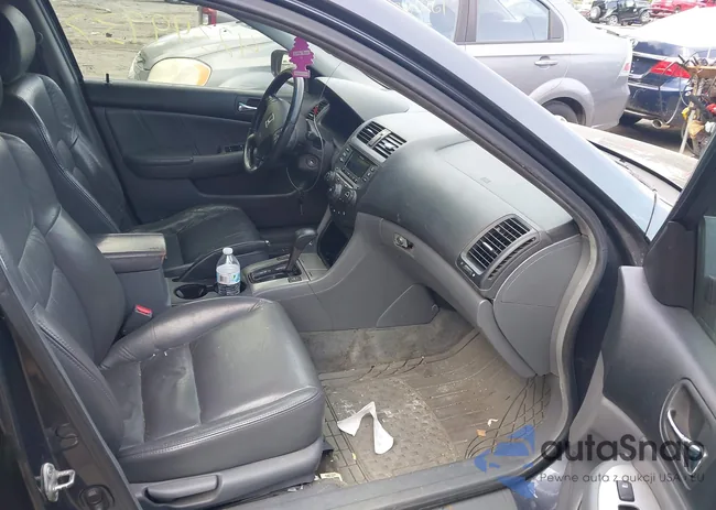 1HGCM56847A087189: 42349937