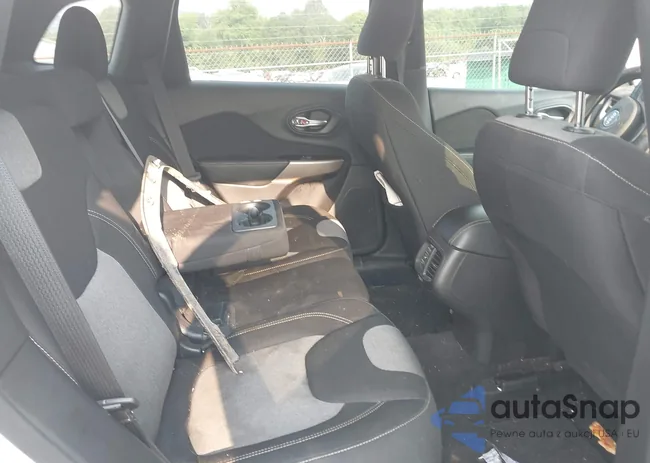 1C4PJLCB3JD552189: 42350120