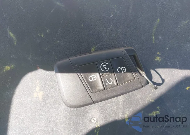 3VV3B7AX1JM079111: 42351445