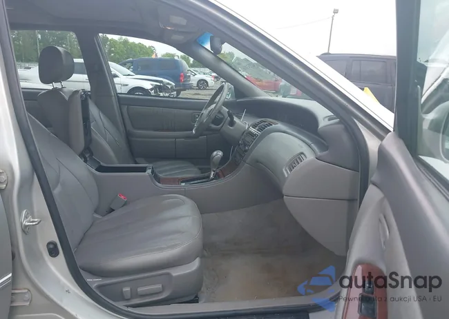 4T1BF28B42U251183: 42351466