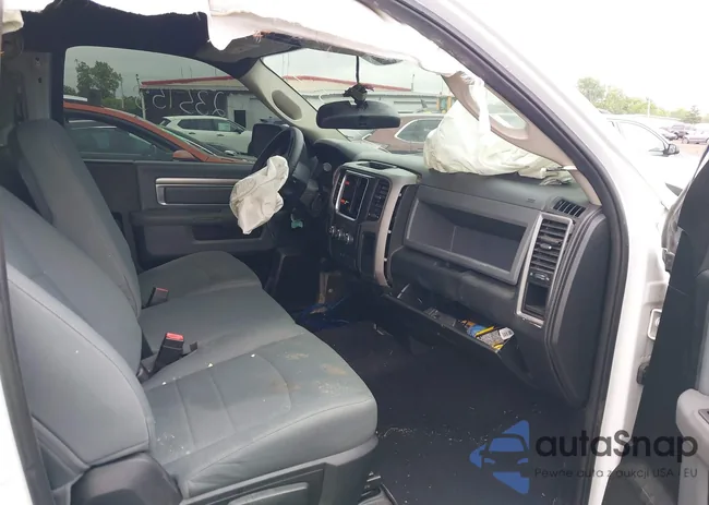 3C6JR6DT3FG595147: 42351531