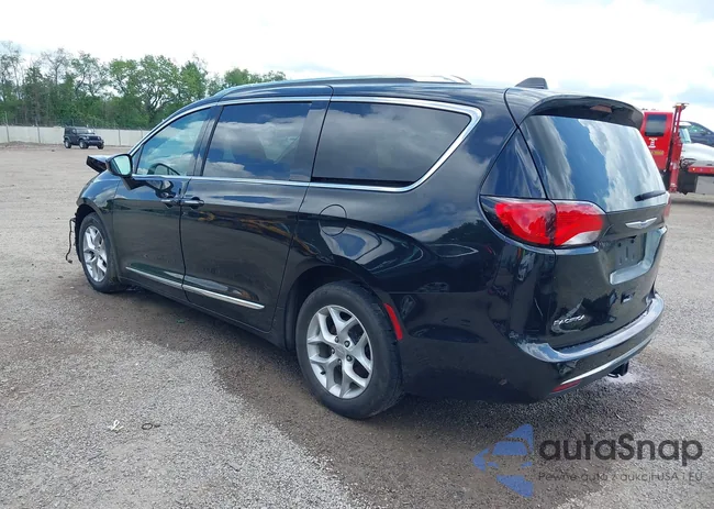 2C4RC1EG7JR271154: 42351711