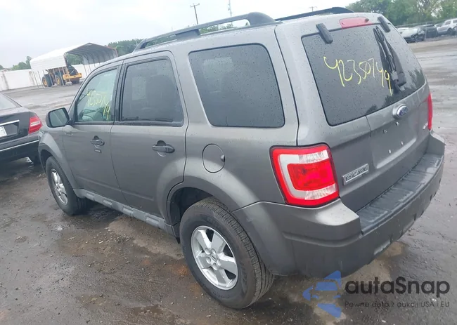 1FMCU93G69KB62260: 42350749