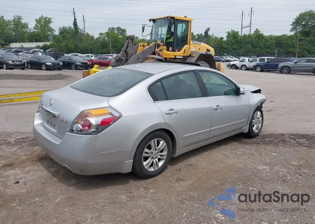 1N4AL2AP2CC223541: 42350817