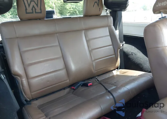 1J4AA2D1XBL623976: 42350935