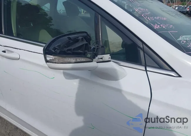 3FA6P0LU1ER286121: 42351038