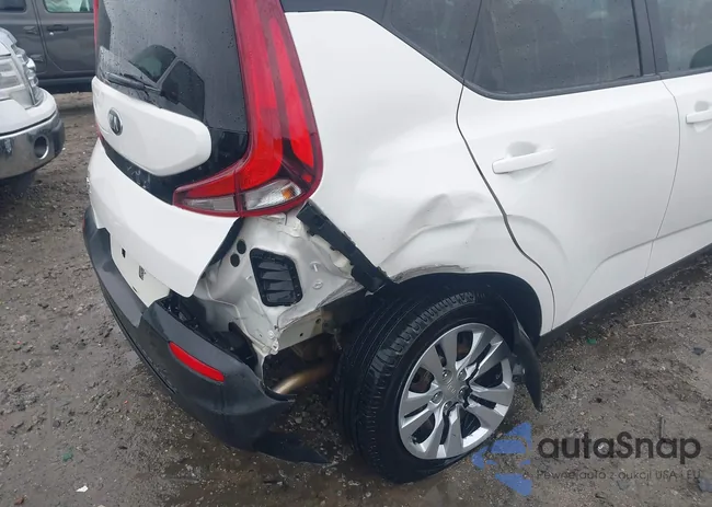 KNDJ23AU7L7081978: 42352124