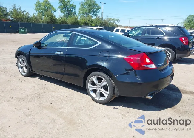 1HGCS2B82BA005544: 42352282