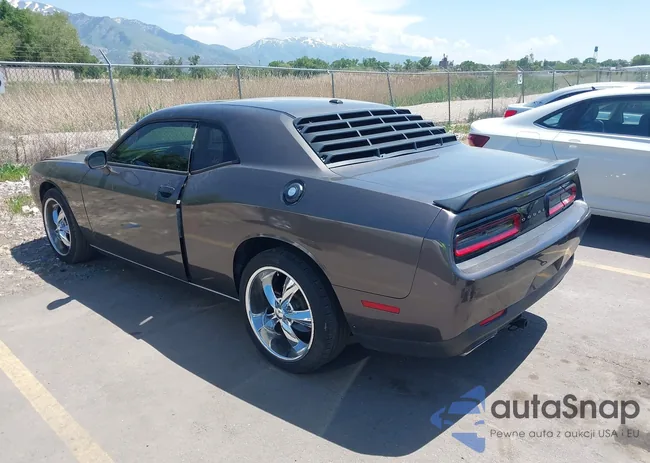 2C3CDZAGXGH336279: 42352337