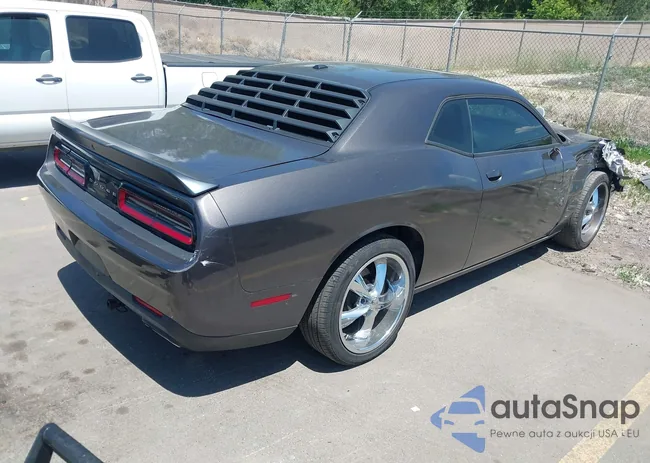 2C3CDZAGXGH336279: 42352337