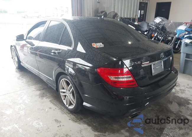 WDDGF4HB4ER309280: 42351858