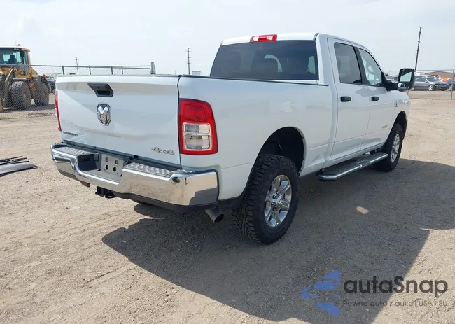 3C6UR5DL4RG246011: 42351899