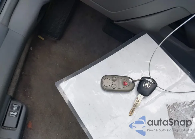 JH4CL96824C031159: 42352099