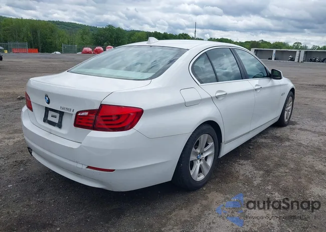 WBAFR1C53BC738449: 42353689