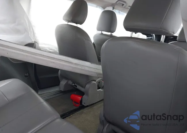 5TDZZ3DC3HS793595: 42352780