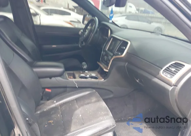 1C4RJFAG5FC682058: 42352814