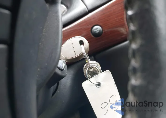 2C3HE66G02H219135: 42352904