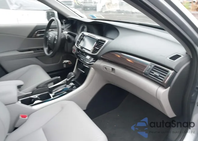 1HGCR2F88HA194229: 42354446