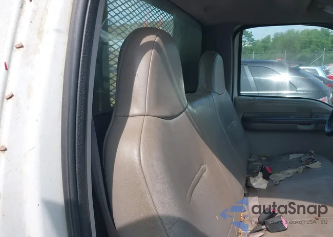 1FDNF21L1XEE51732: 42355444