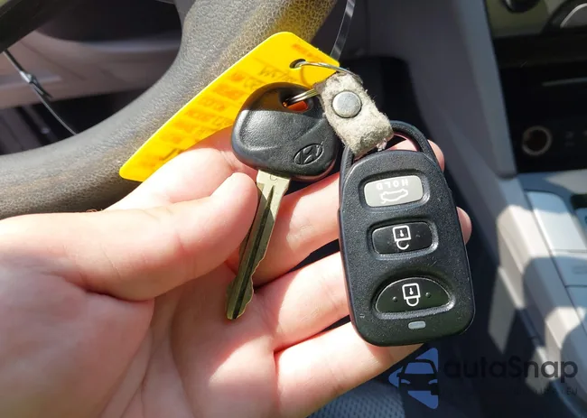 5NPD84LF0HH059372: 42354805