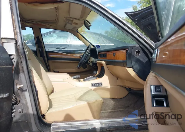 SAJHV1543JC519549: 42354827