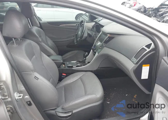 KMHEC4A43CA025040: 42354875