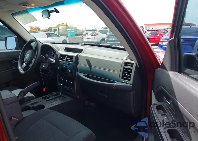 1C4PJMAK8CW117779: 42355059