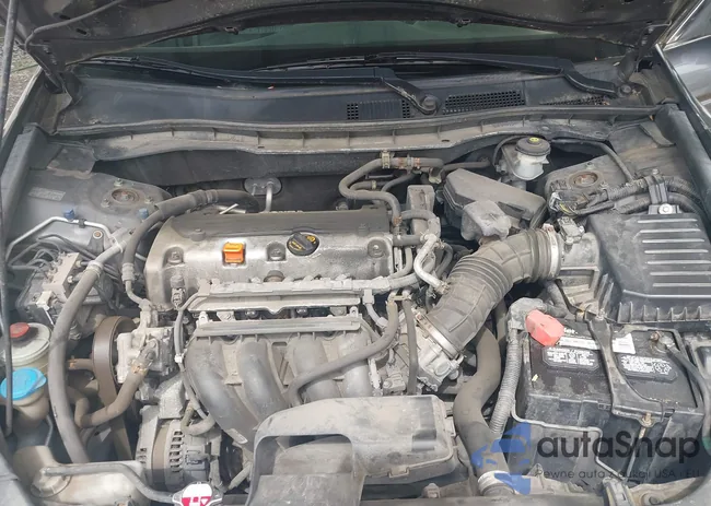 1HGCP2F61CA186020: 42357382