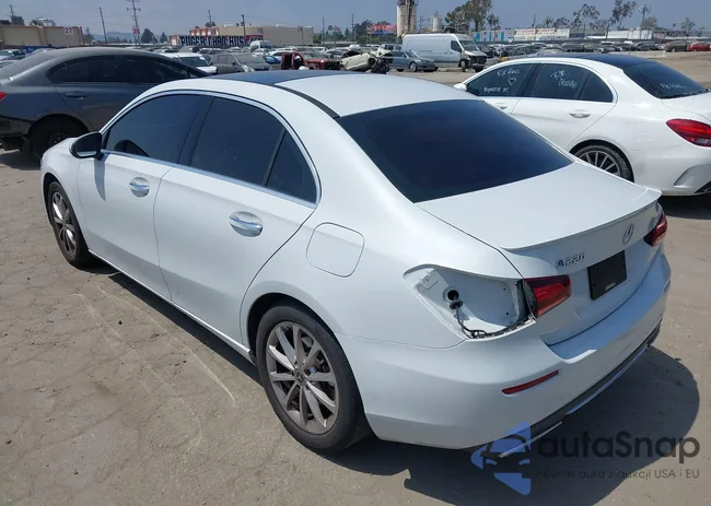 W1K3G4EB9LW044113: 42357548