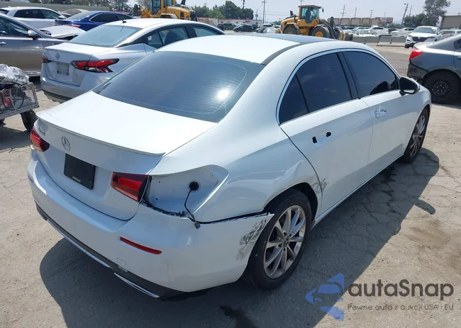 W1K3G4EB9LW044113: 42357548