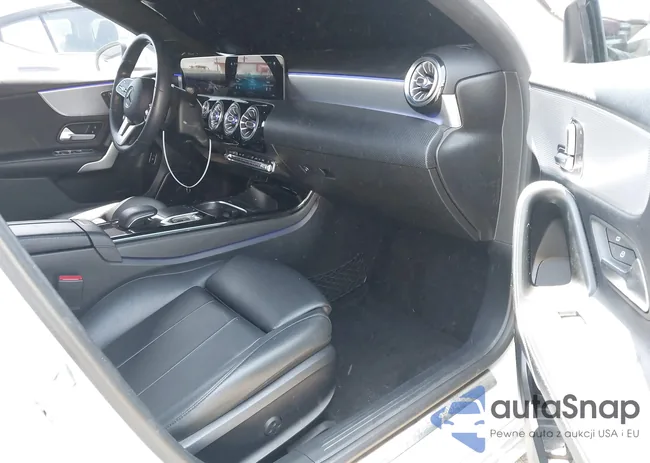 W1K3G4EB9LW044113: 42357548