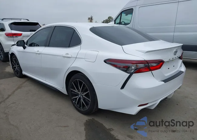 4T1G11AK1NU656303: 42357619