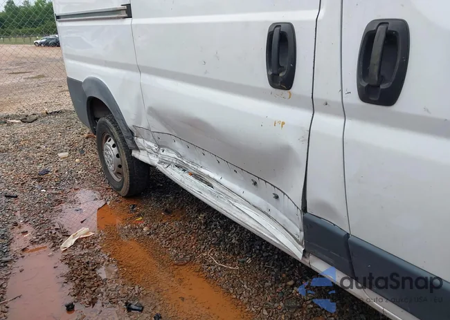 3C6TRVBG5HE512468: 42356918