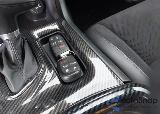 2C3CDXGJXNH225056: 42358363