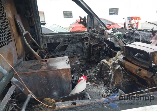 1GCGG25V951236769: 42357911