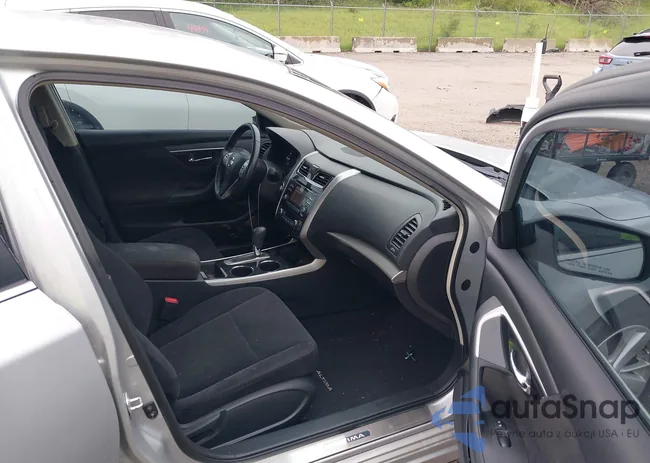 1N4AL3AP6DN502776: 42359299