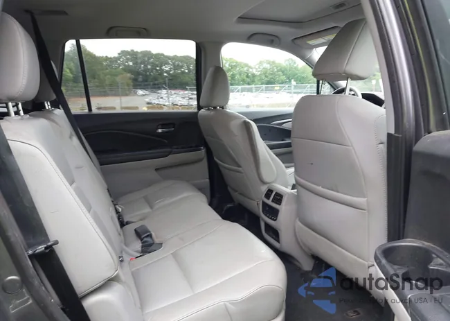 5FNYF5H77HB033090: 42359412