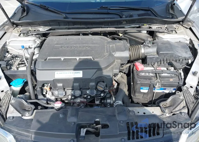 1HGCR3F86FA010781: 42359498