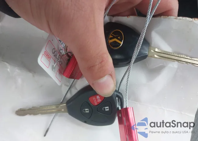 2T1BU4EE0CC812207: 42358772