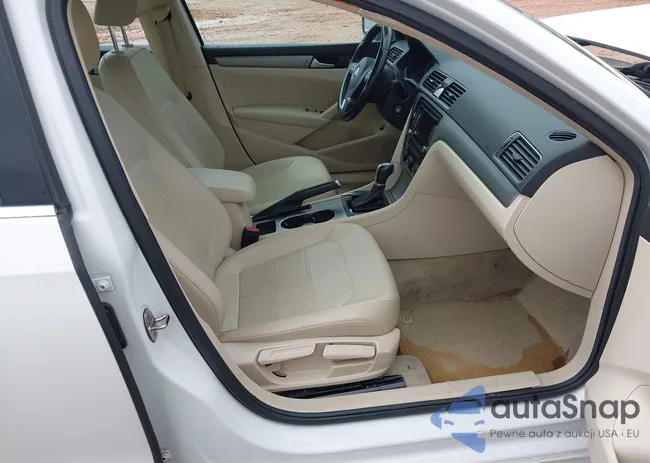 1VWBS7A32FC055087: 42358821