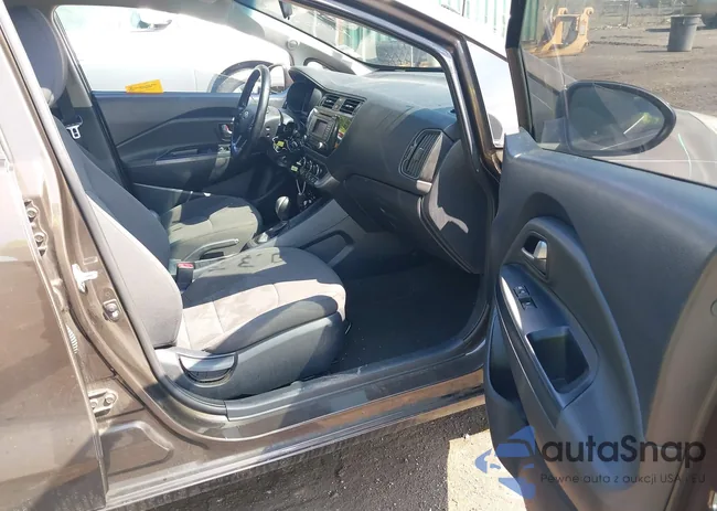 KNADN4A37G6633974: 42358920