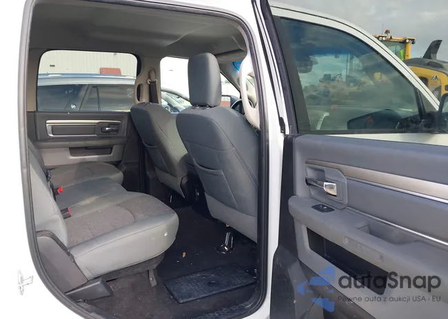 3C6RR6LT3JG162845: 42358934