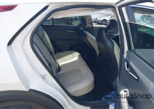 KNDCR3LE7R5187474: 42359010