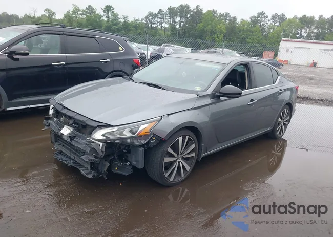 1N4BL4CV3KC256526: 42359765